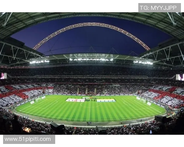 英国退役足球明星全景盘点与成就回顾 英国退役足球明星全景盘点与成就回顾