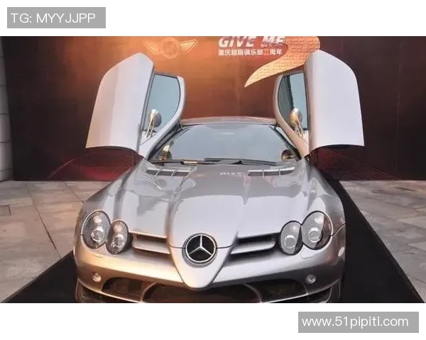 老婆败家的足球明星如何在奢华生活与事业之间找到平衡与幸福